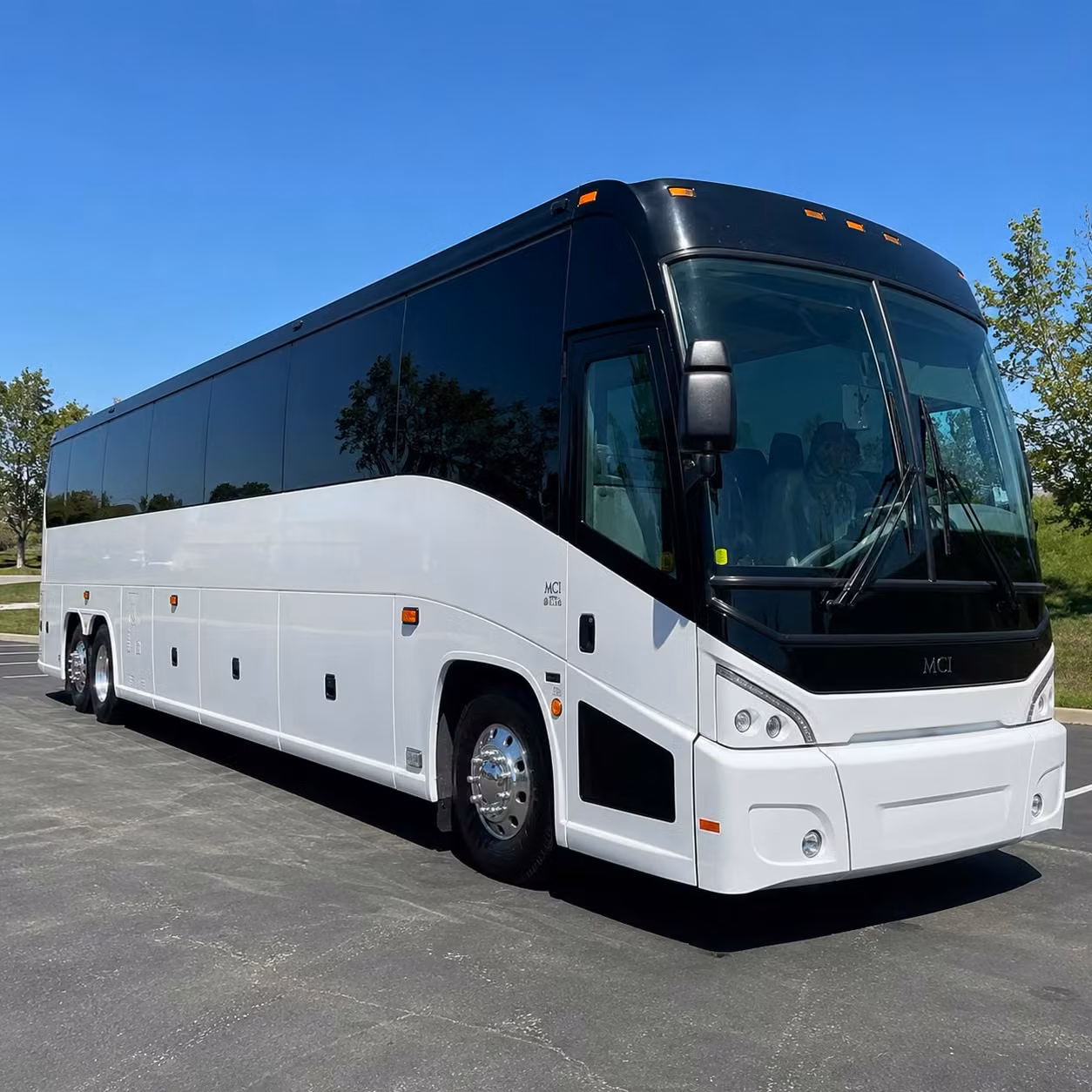 student and university group airport transportation near moreno valley